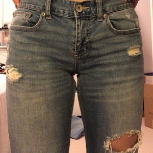 Mid rise Aeropostale ripped jeans